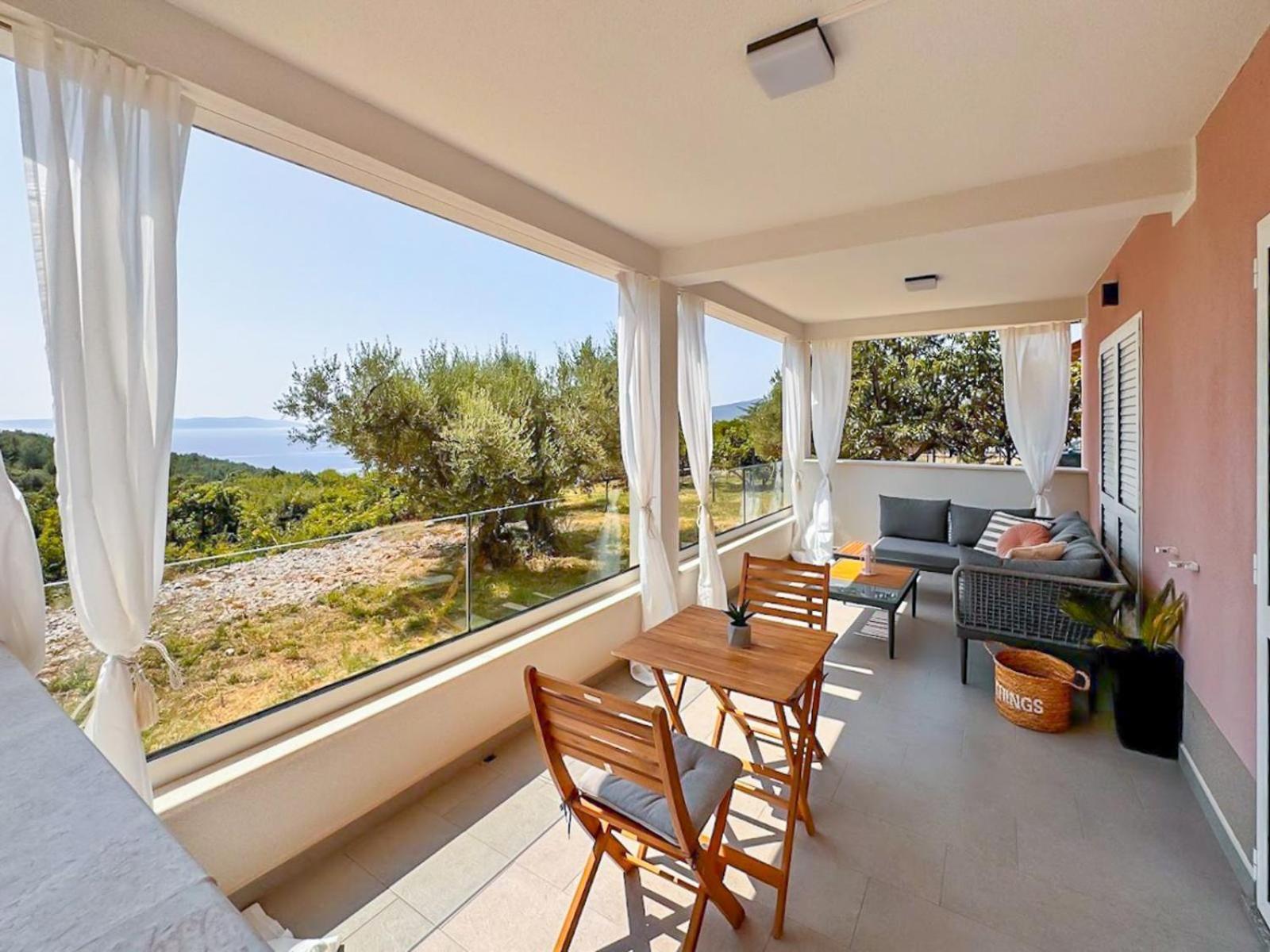 Studio Vesna With A Terrace And Sea View Рабац Экстерьер фото